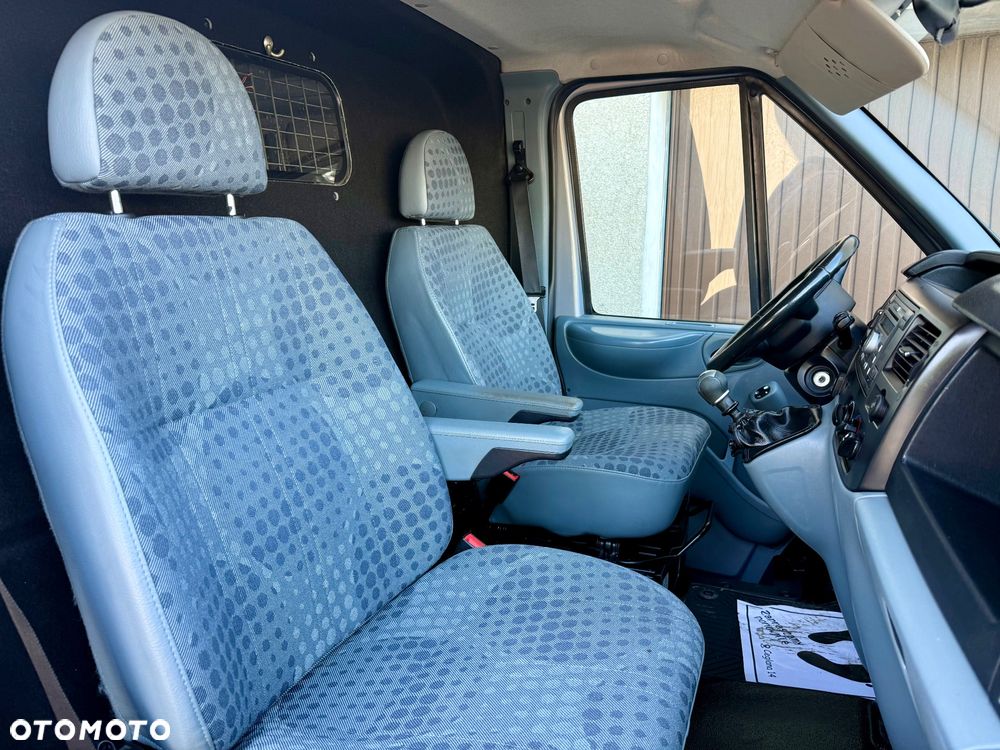 Ford Transit - 31