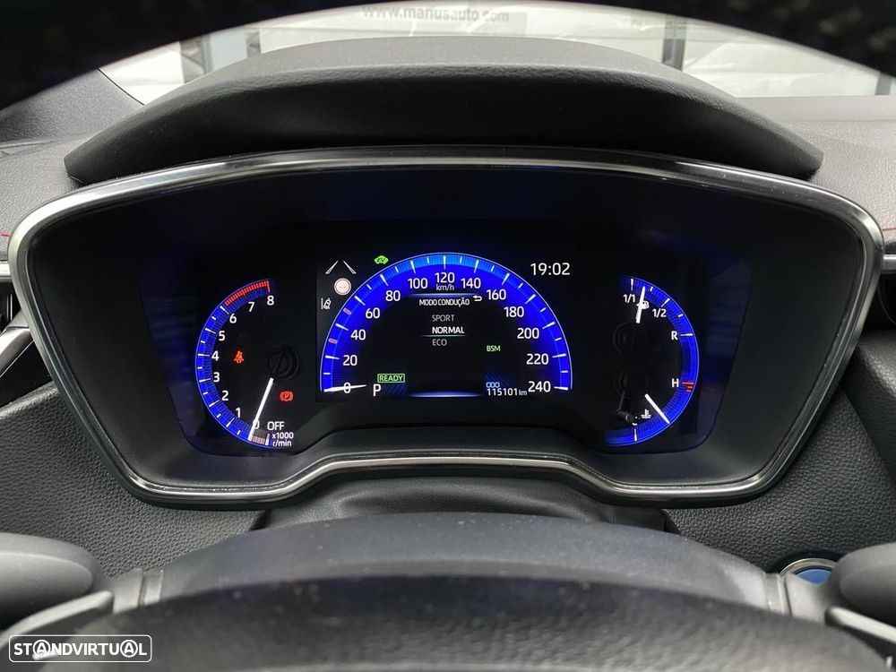Toyota Corolla 2.0 Hybrid Exclusive - 21
