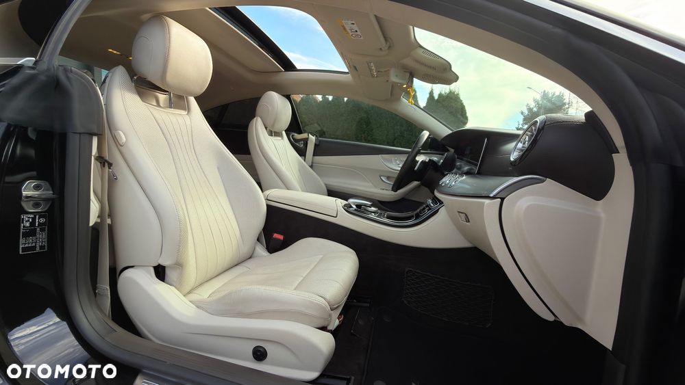 Mercedes-Benz Klasa E 220 d 4Matic 9G-TRONIC AMG Line - 24