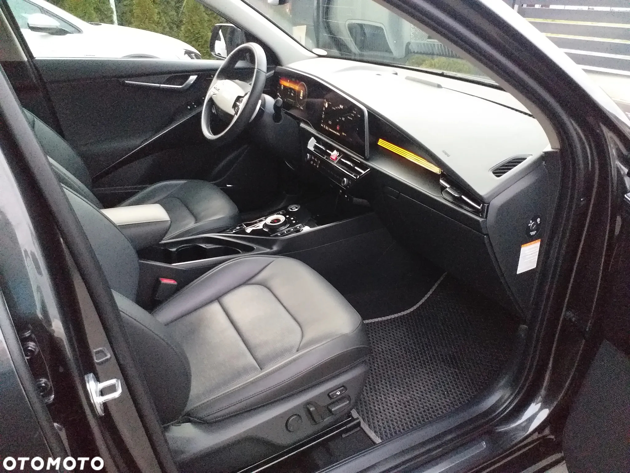 Kia Niro 1.6 GDI Plug-in Hybrid L Business Line - 36