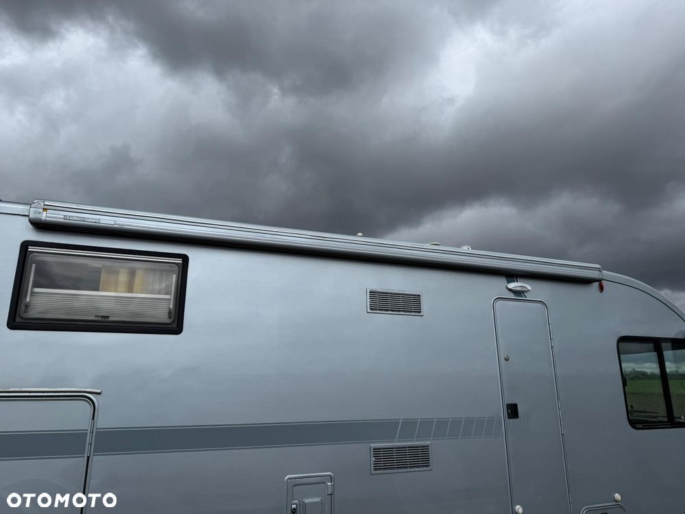 Mercedes-Benz RMB - 18