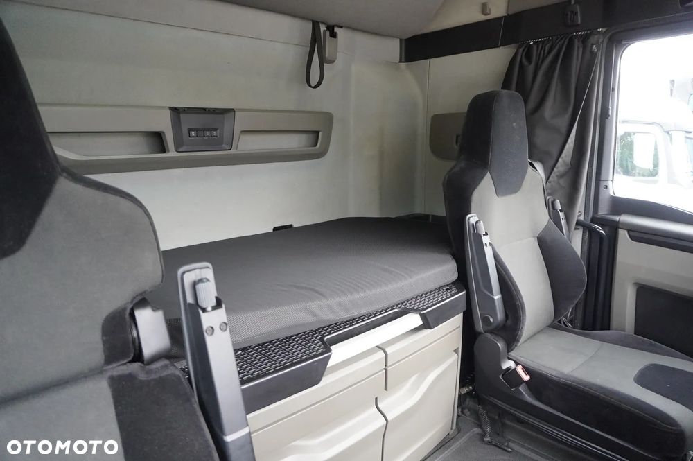 MAN TGX 28.510 6x2 / Kab. Sypialna / NOWE opony / DMC 65 t - 26