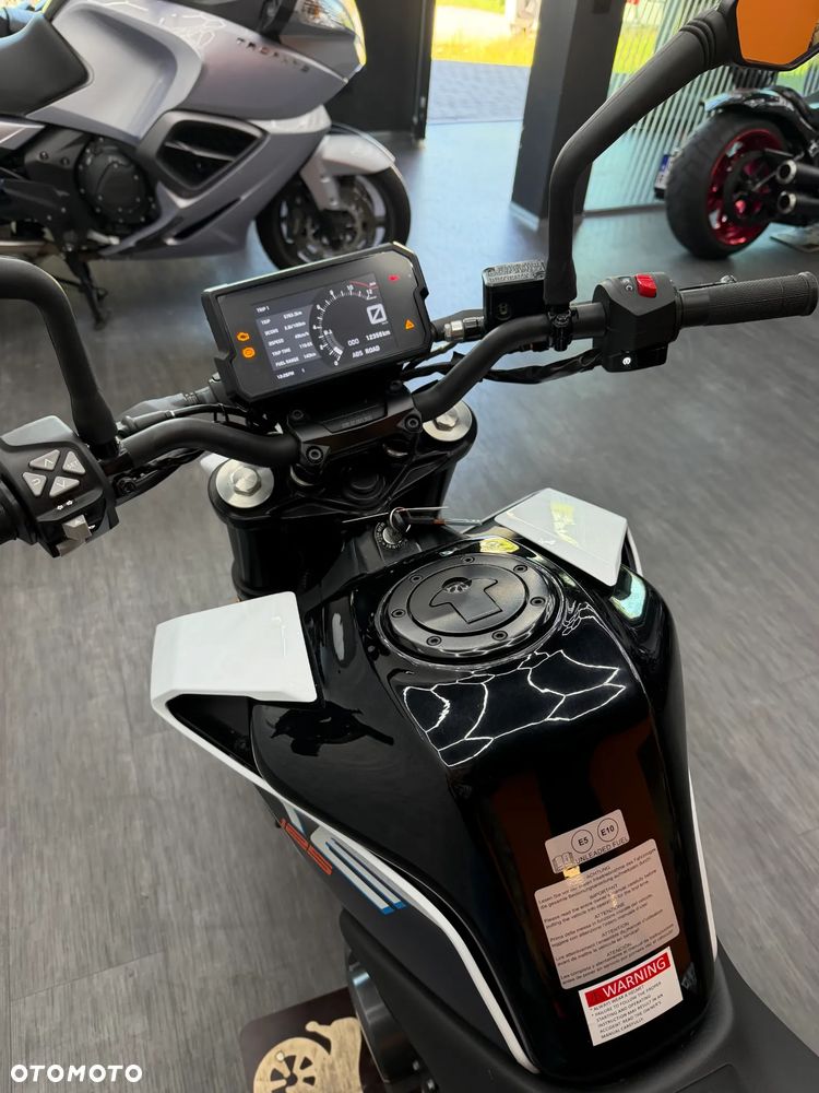 KTM Duke 125 - 27