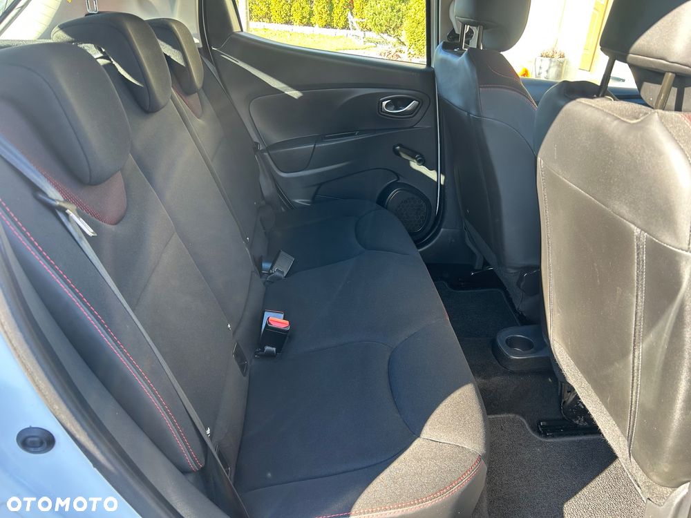 Renault Clio 1.2 16V 75 Collection - 8