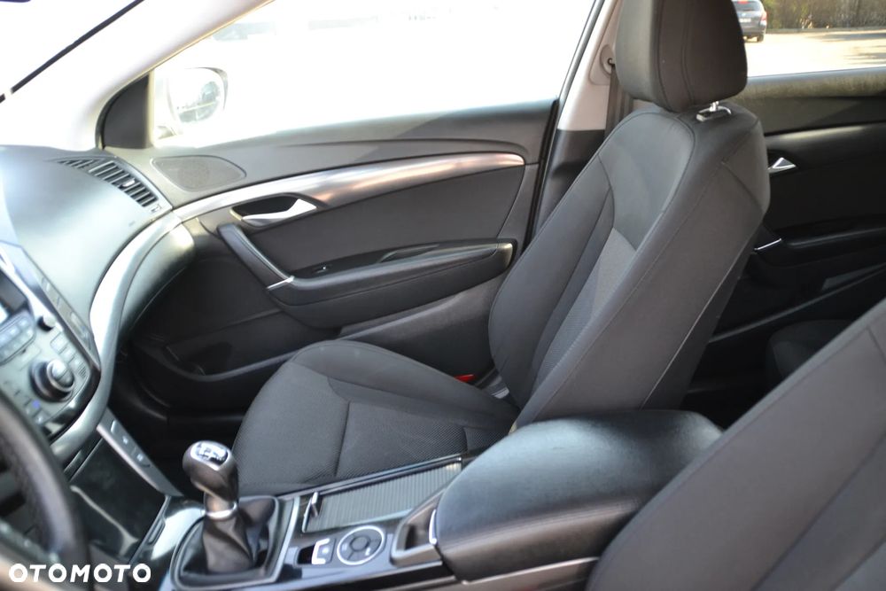 Hyundai i40 Kombi blue 1.6 Space - 23