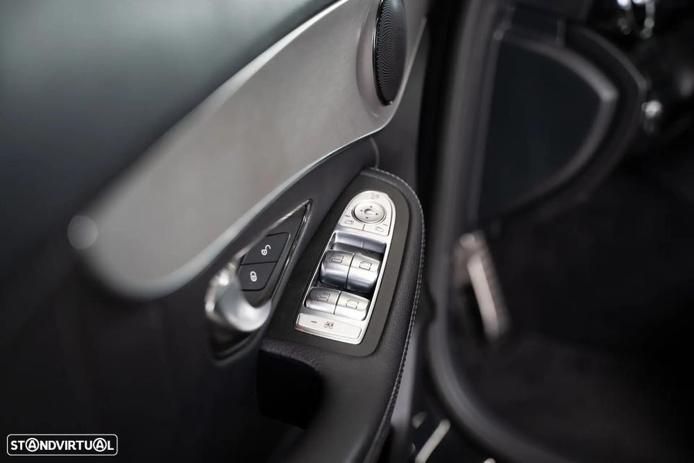 Mercedes-Benz C 300 de AMG Line - 13