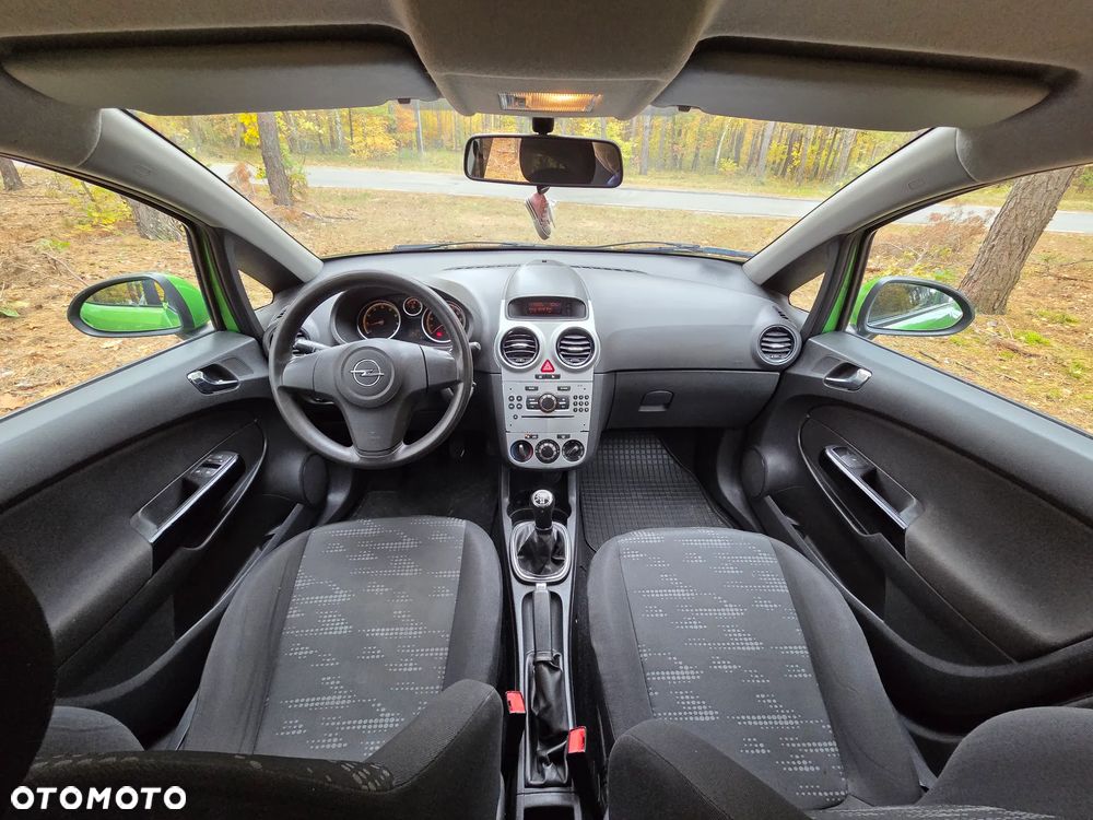 Opel Corsa - 1