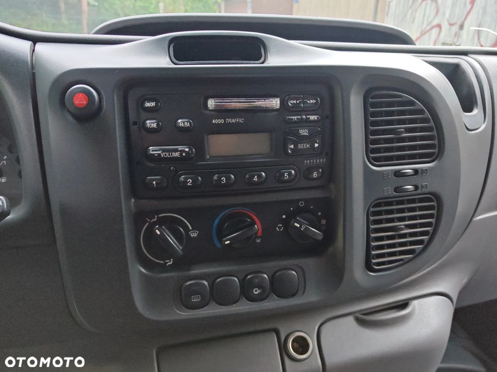 Ford Transit - 8
