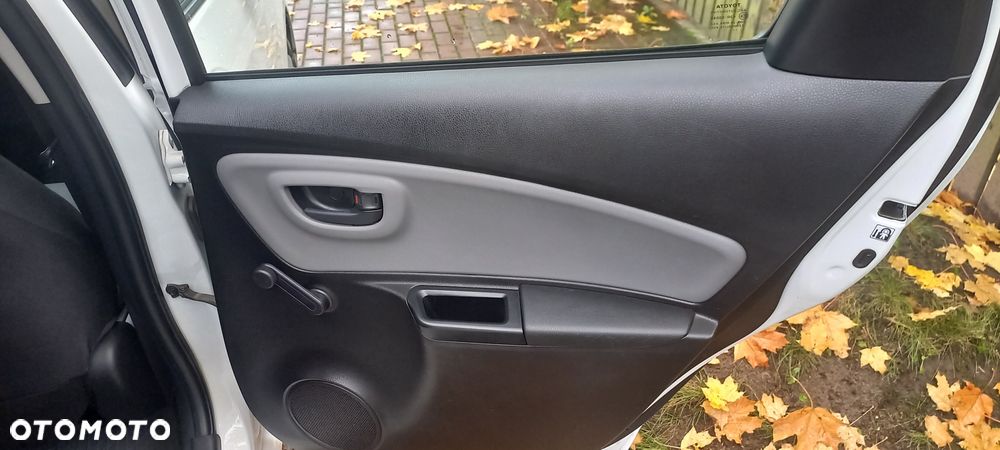 Toyota Yaris - 11