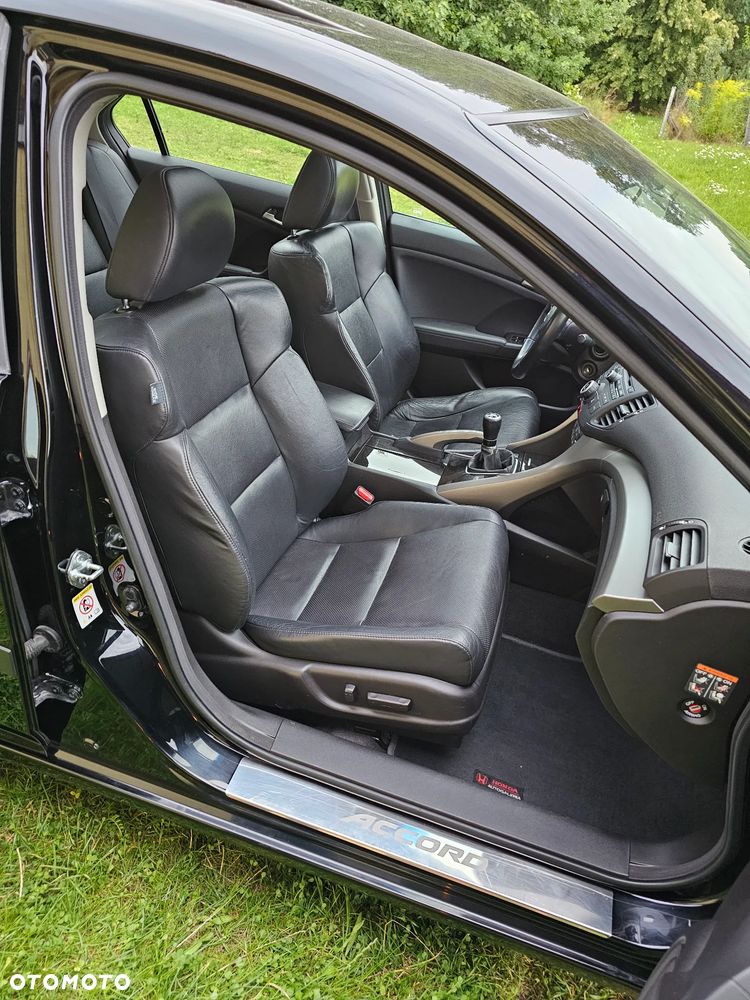 Honda Accord 2.4 Executive - 28