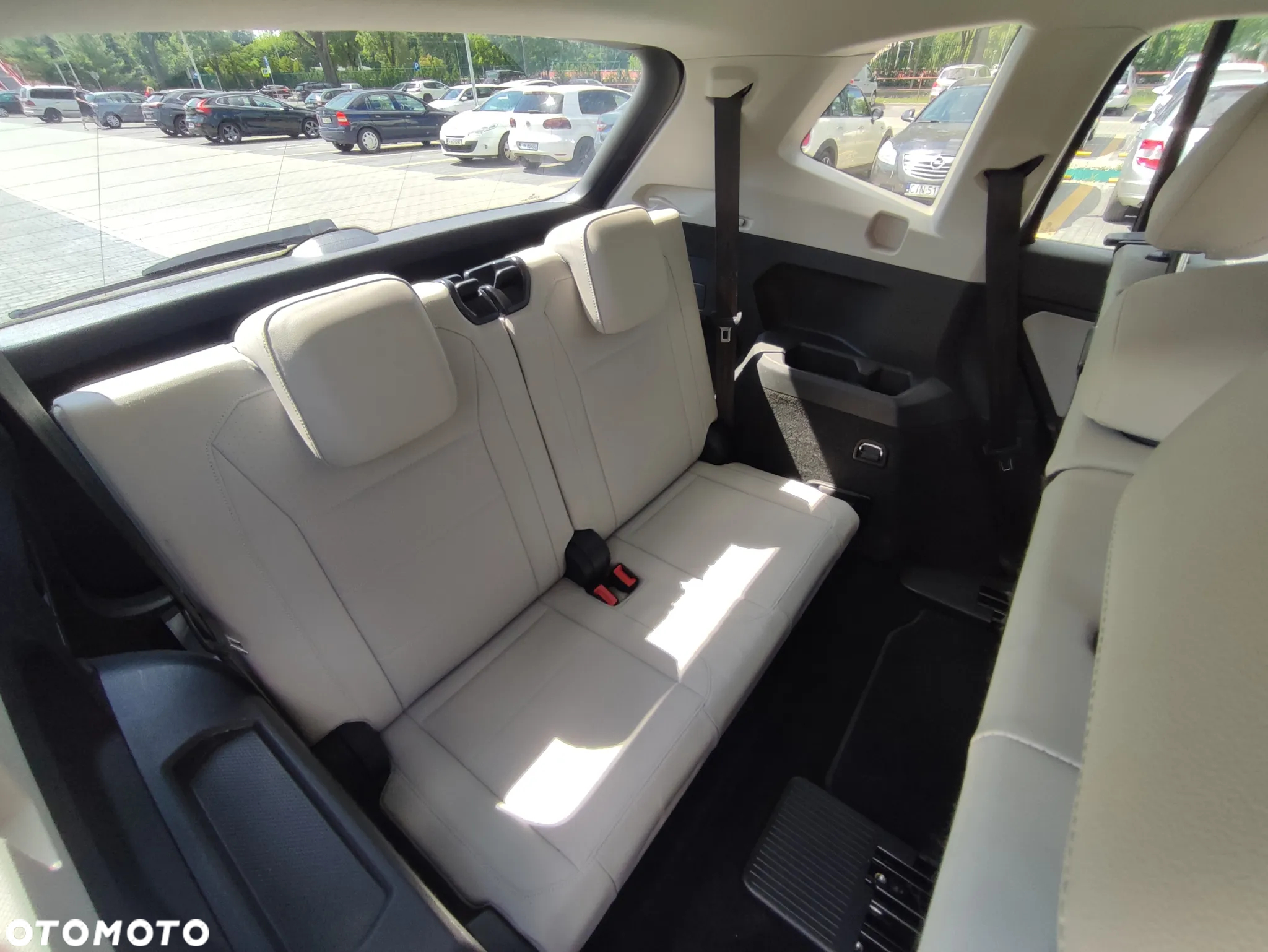 Volkswagen Tiguan Allspace - 14