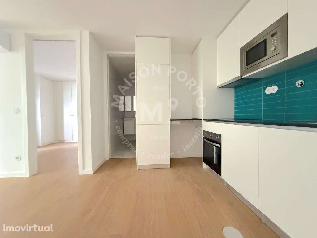 Apartamento T1 com Varanda em Condomínio Privado com Piscina e Giná... - Grande imagem: 2/27