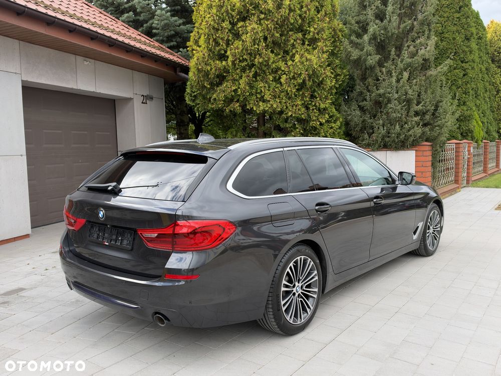 BMW Seria 5 520d Sport Line sport - 10