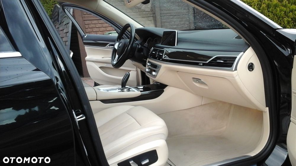 BMW Seria 7 730Ld - 12