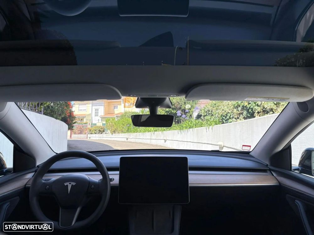 Tesla Model Y Long Range Tração Integral - 32