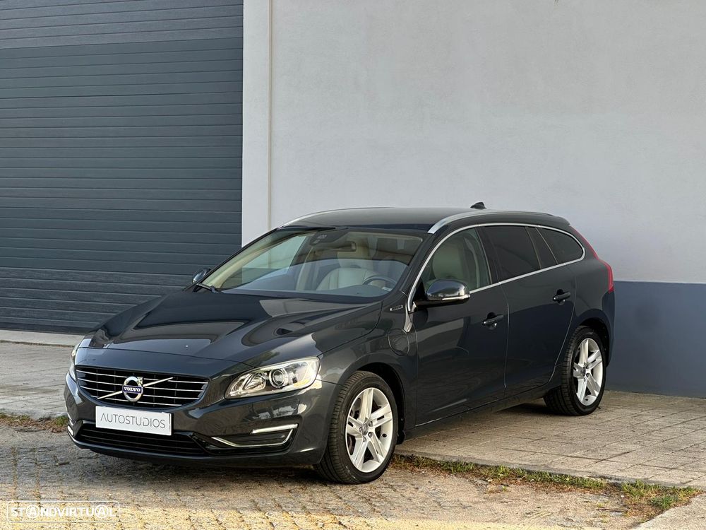 Volvo V60 2.4 D6 Summum AWD Phev - 15