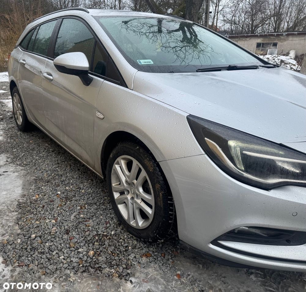 Opel Astra 1.6 CDTI Sport - 31