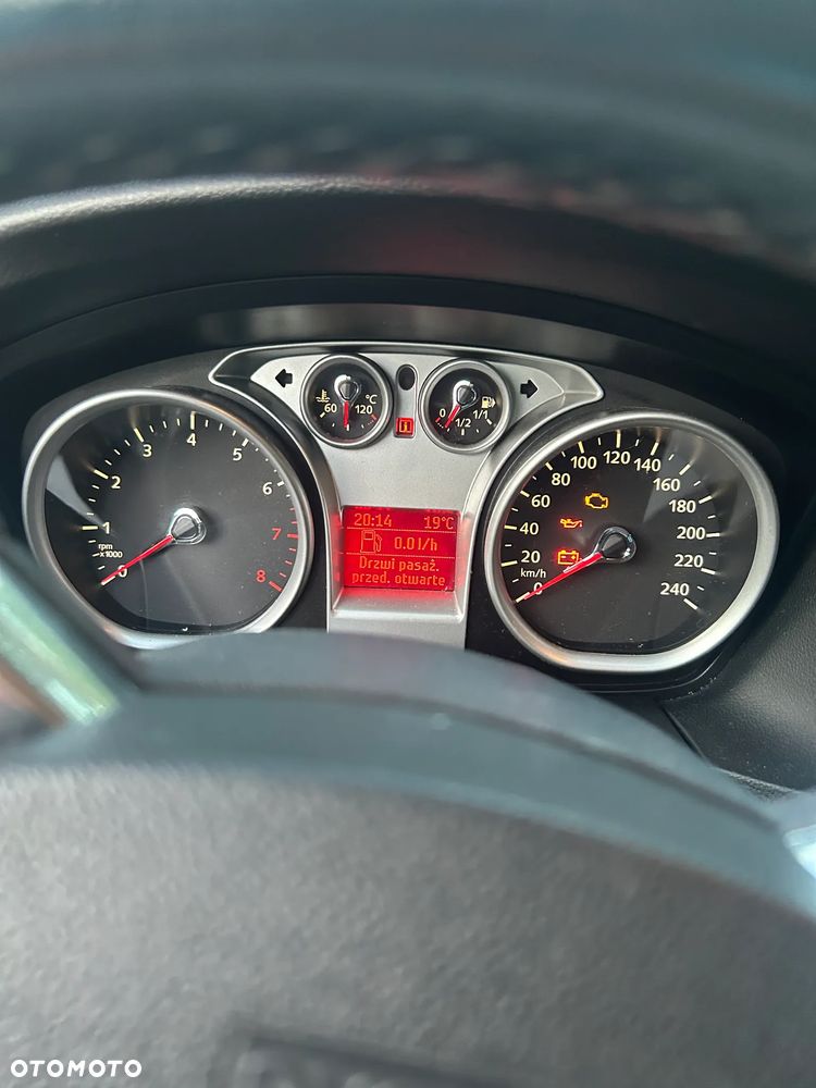 Ford Focus 1.6 Ambiente - 13