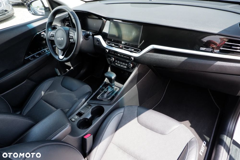 Kia Niro 1.6 GDI Hybrid L Business Line - 4