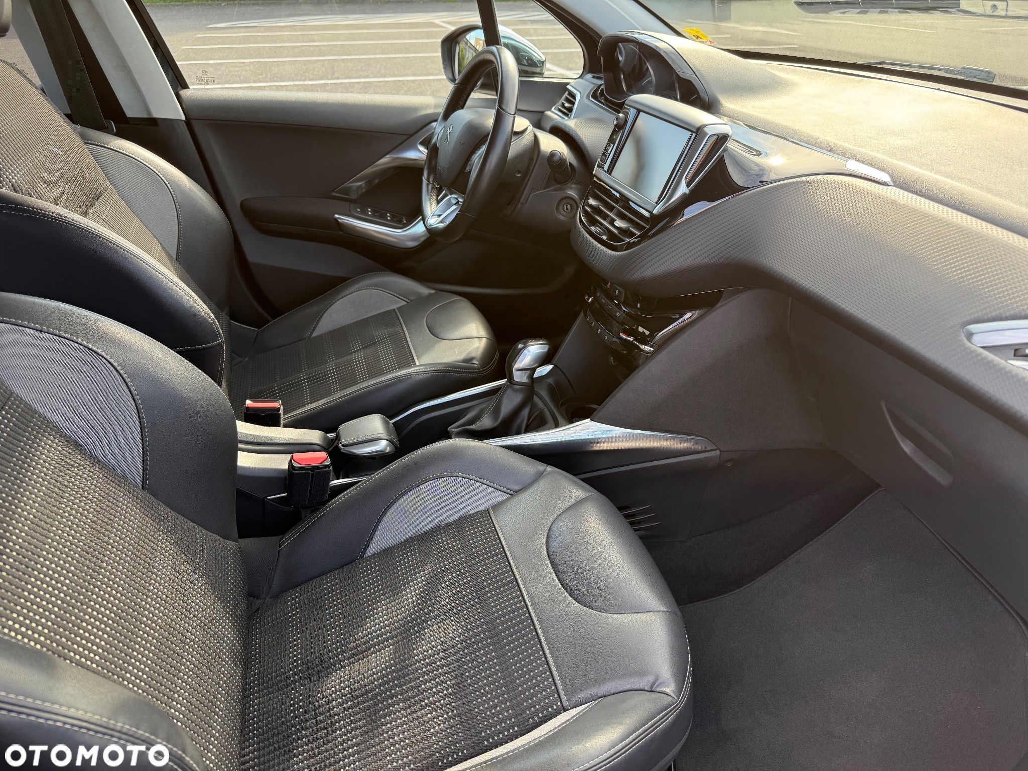 Peugeot 2008 1.6 VTi Allure - 23