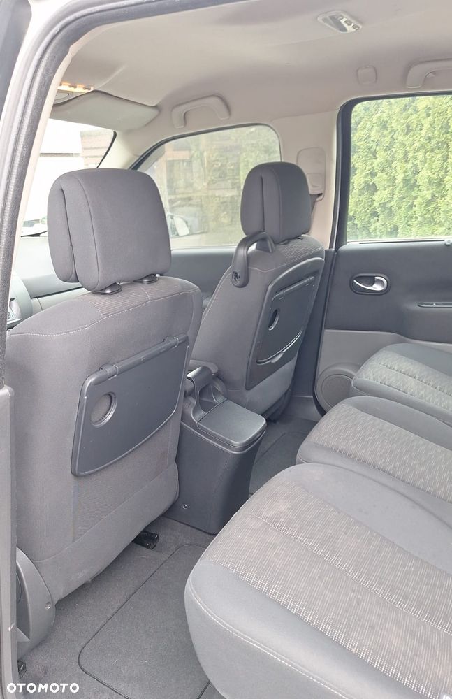 Renault Scenic 1.9 dCi Confort Privilege - 17