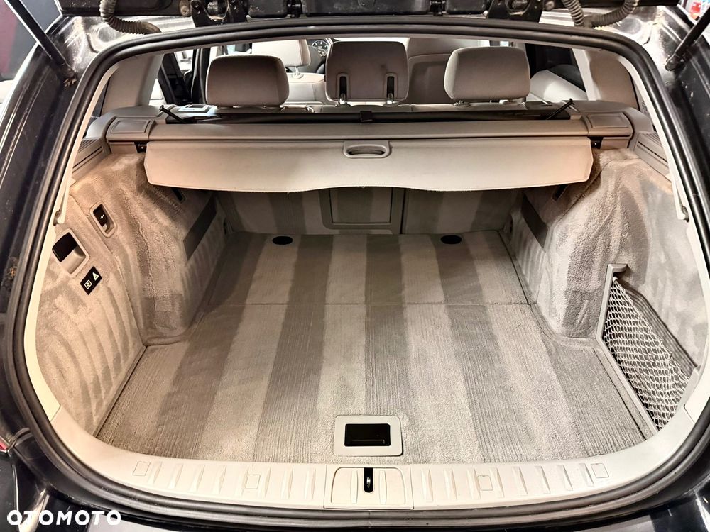 BMW Seria 3 318d DPF - 13