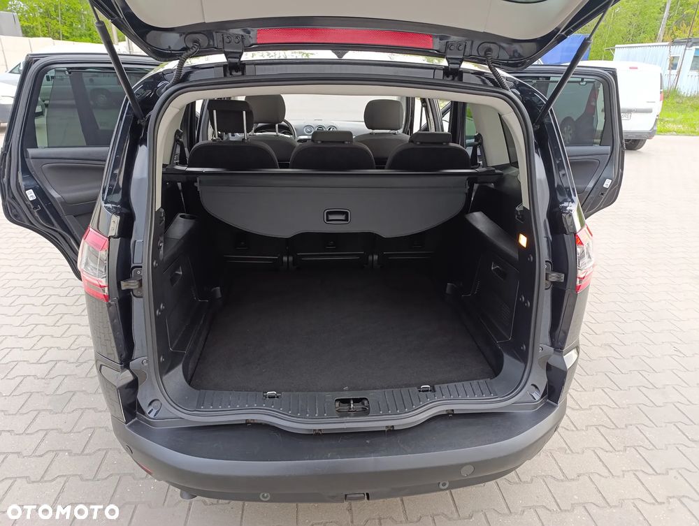 Ford S-Max 2.0 TDCi DPF Titanium - 37
