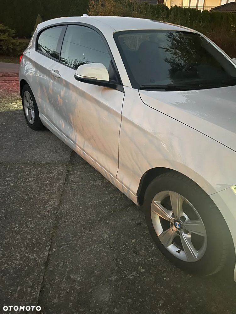 BMW Seria 1 116d DPF - 5