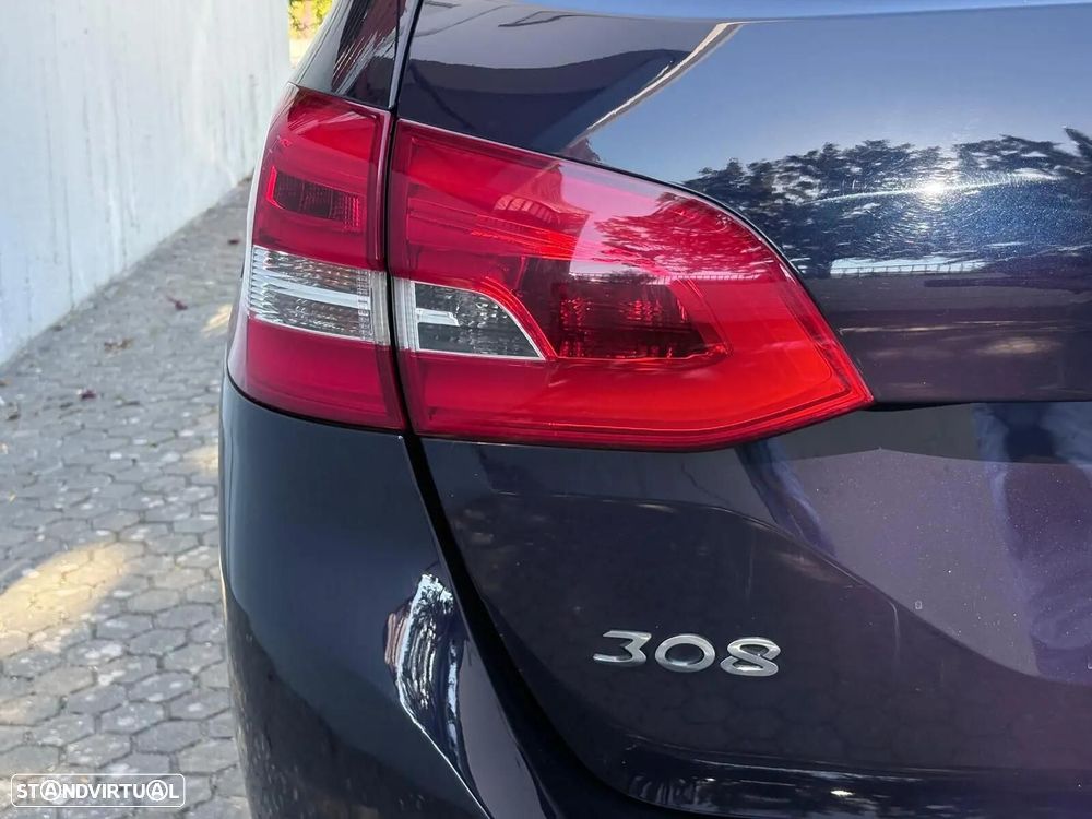 Peugeot 308 SW 1.5 BlueHDi Allure - 23