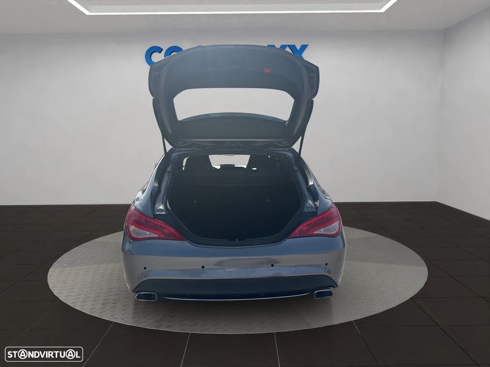 Mercedes-Benz CLA 180 d Shooting Brake - 18