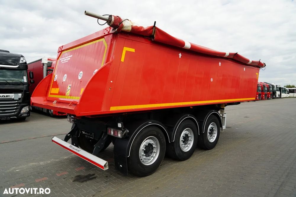 Altul BASCUNĂ 25 m3 / ALUMINIU / AXĂ RIDICATĂ / 5.100 KG / - 9