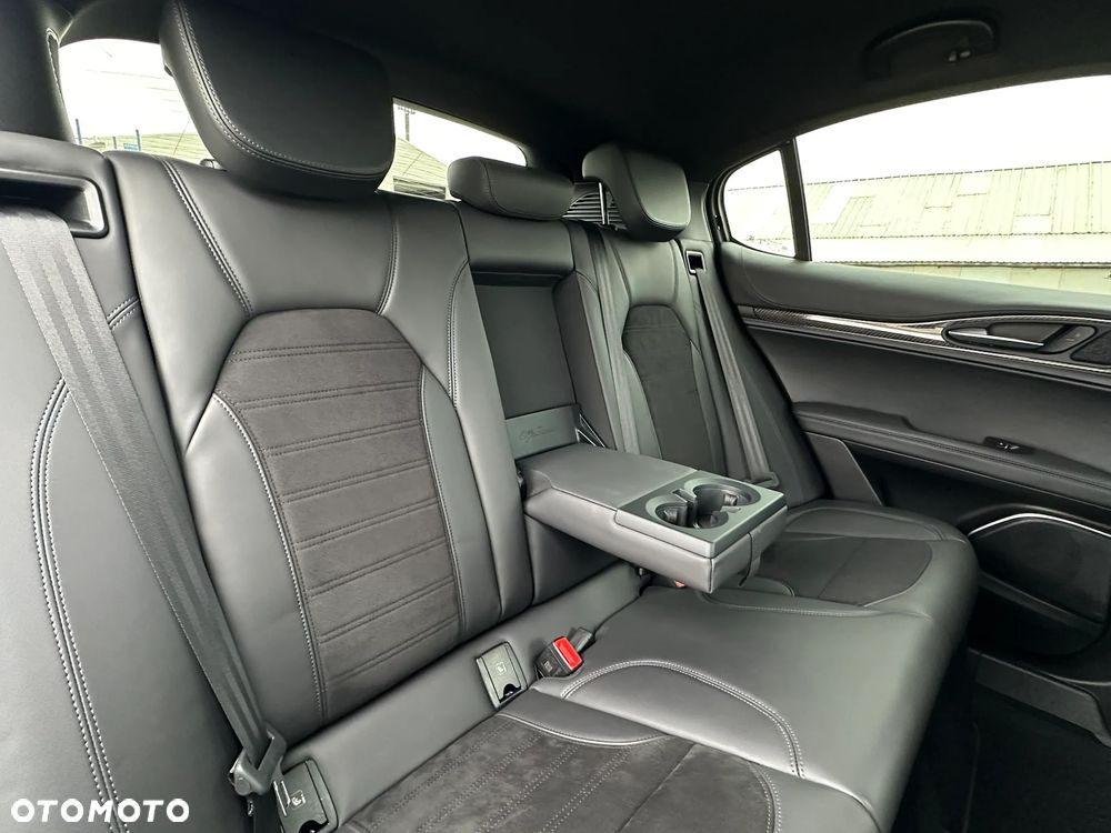 Alfa Romeo Stelvio 2.9 V6 Bi-Turbo Quadrifoglio Q4 - 29
