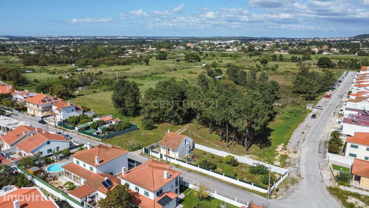 Terreno em Setúbal: Espaço Ideal para o Seu Projeto dos Sonhos - Grande imagem: 5/33