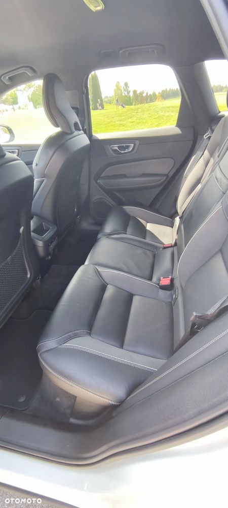 Volvo XC 60 B5 B AWD R-Design - 20