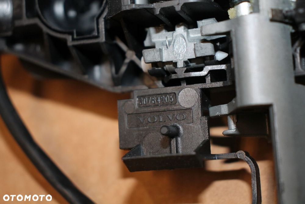 VOLVO V70 S80 XC70 XC60 KLAMKA PRAWY TYŁ, PRZÓD KEYLESS 30784205, 30784204 - 3
