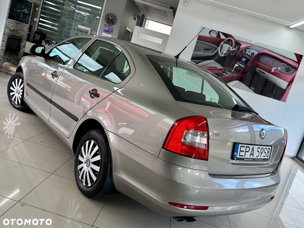 Skoda Octavia 1.4 TSI Family Plus - 32