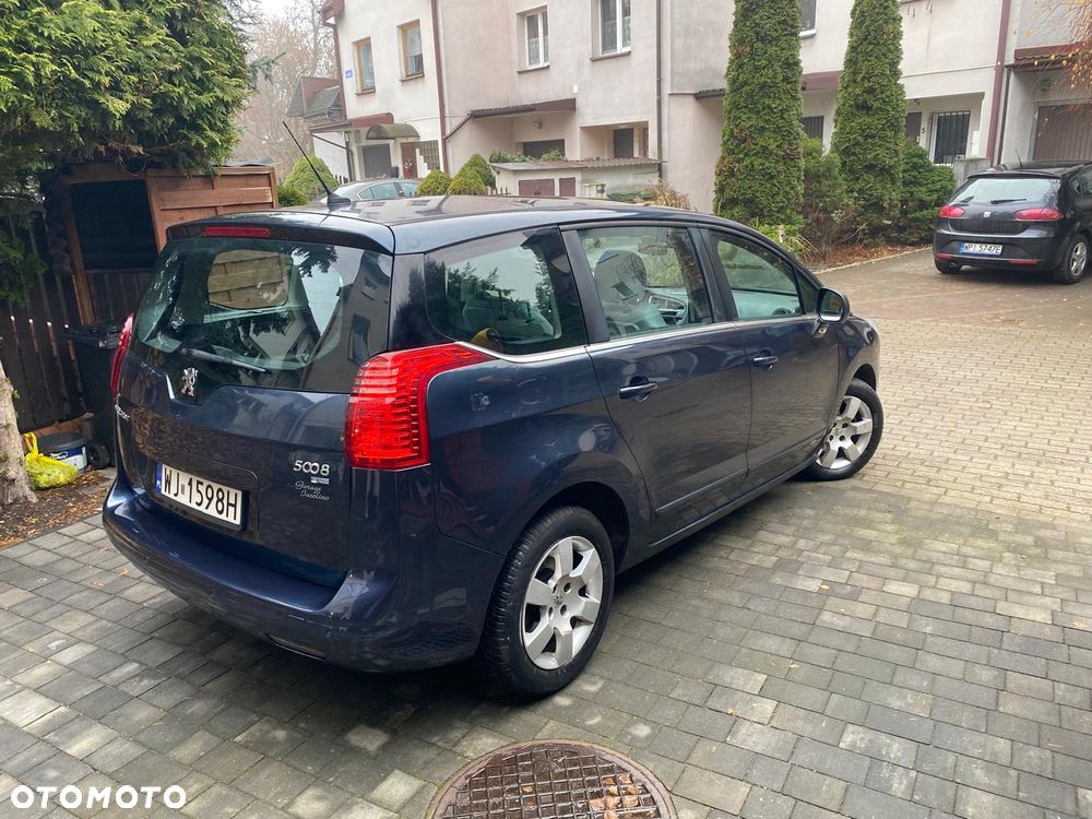 Peugeot 5008 - 13