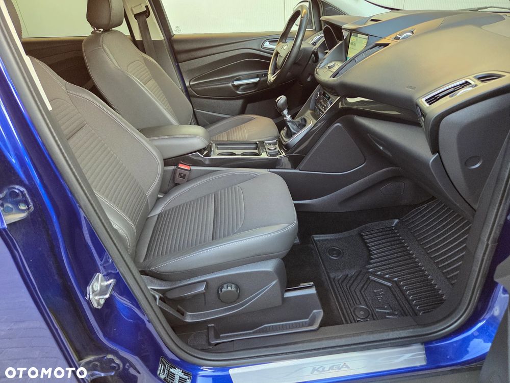 Ford Kuga 2.0 TDCi 4x4 Titanium - 26