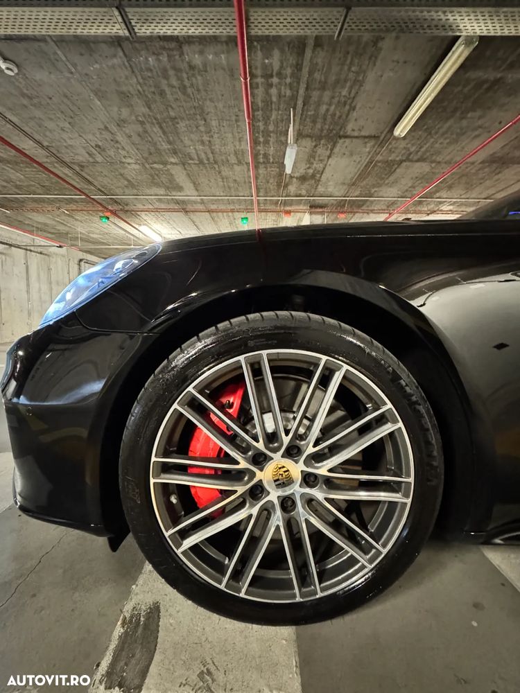 Porsche Panamera Turbo - 6