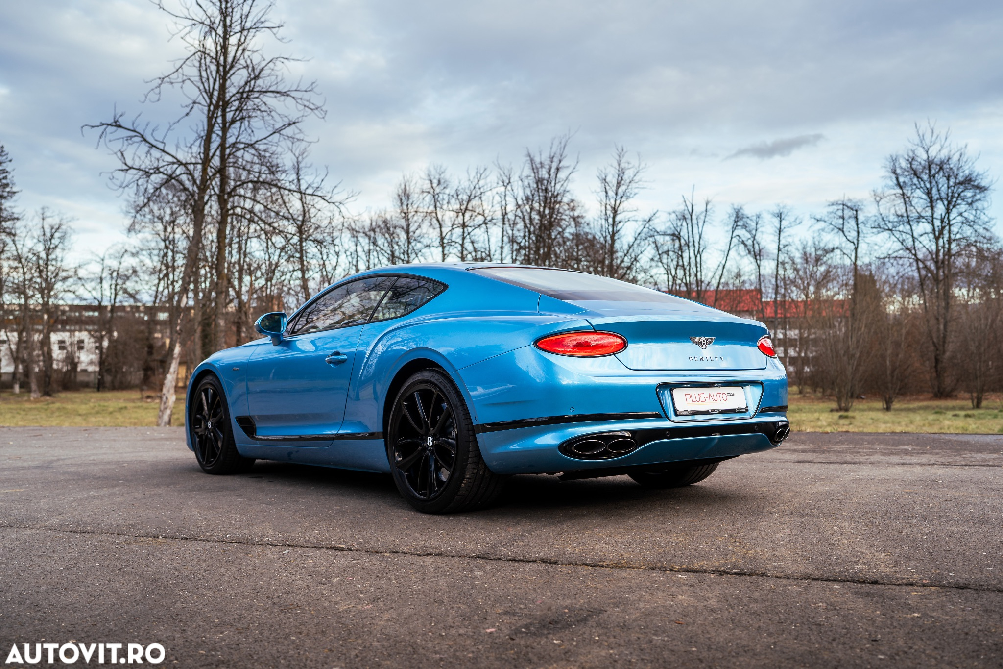 Bentley Continental New GT V8 Azure - 12
