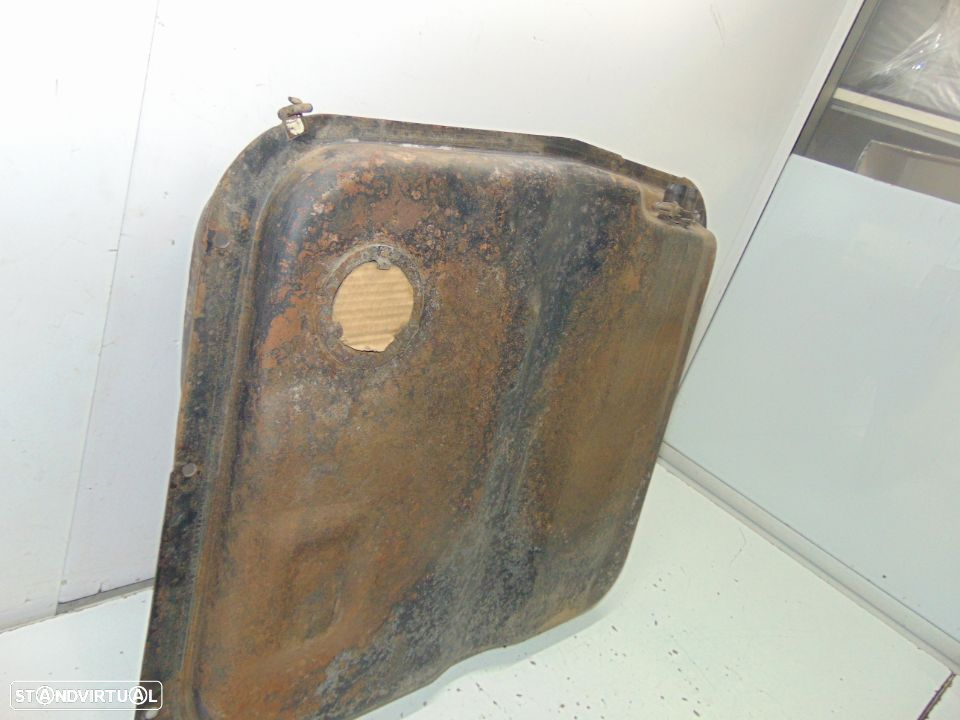 Datsun 120y carrinha depósito de gasolina - 2