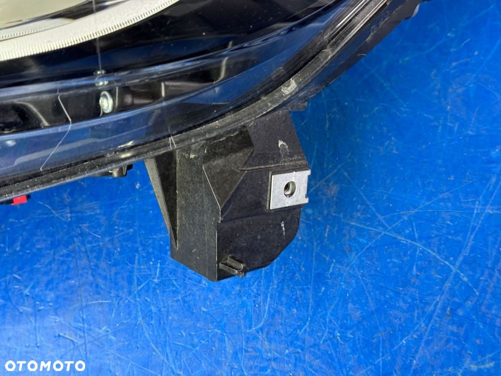 LEWY REFLEKTOR SOCZEWKA LED RENAULT KADJAR ORYGINAŁ EUR BDB - 8