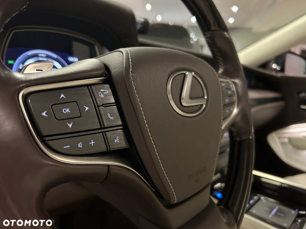 Lexus LS 500h Omotenashi AWD - 28