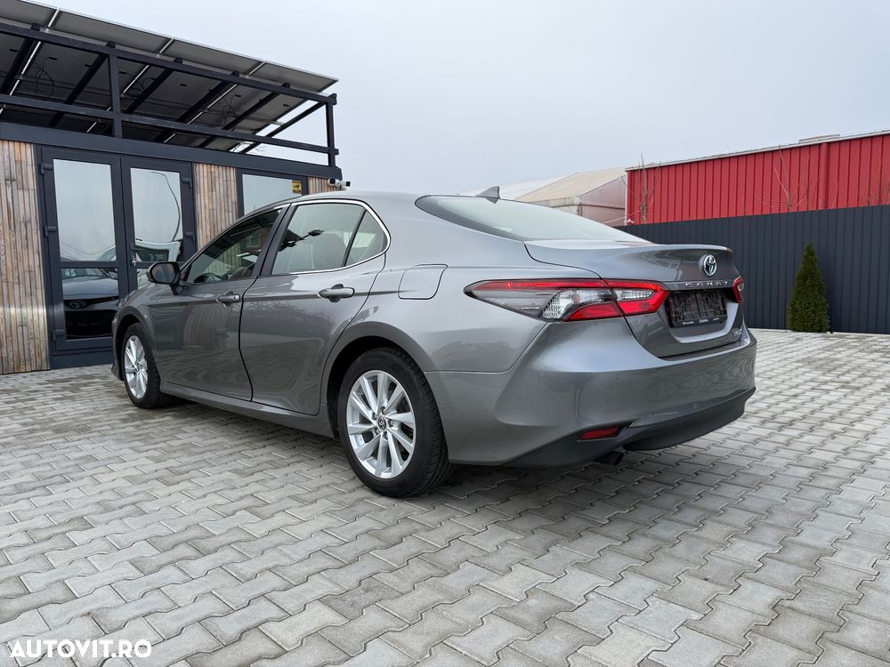 Toyota Camry Business Edition - 10