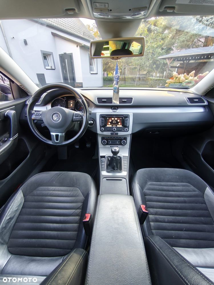 Volkswagen Passat - 6