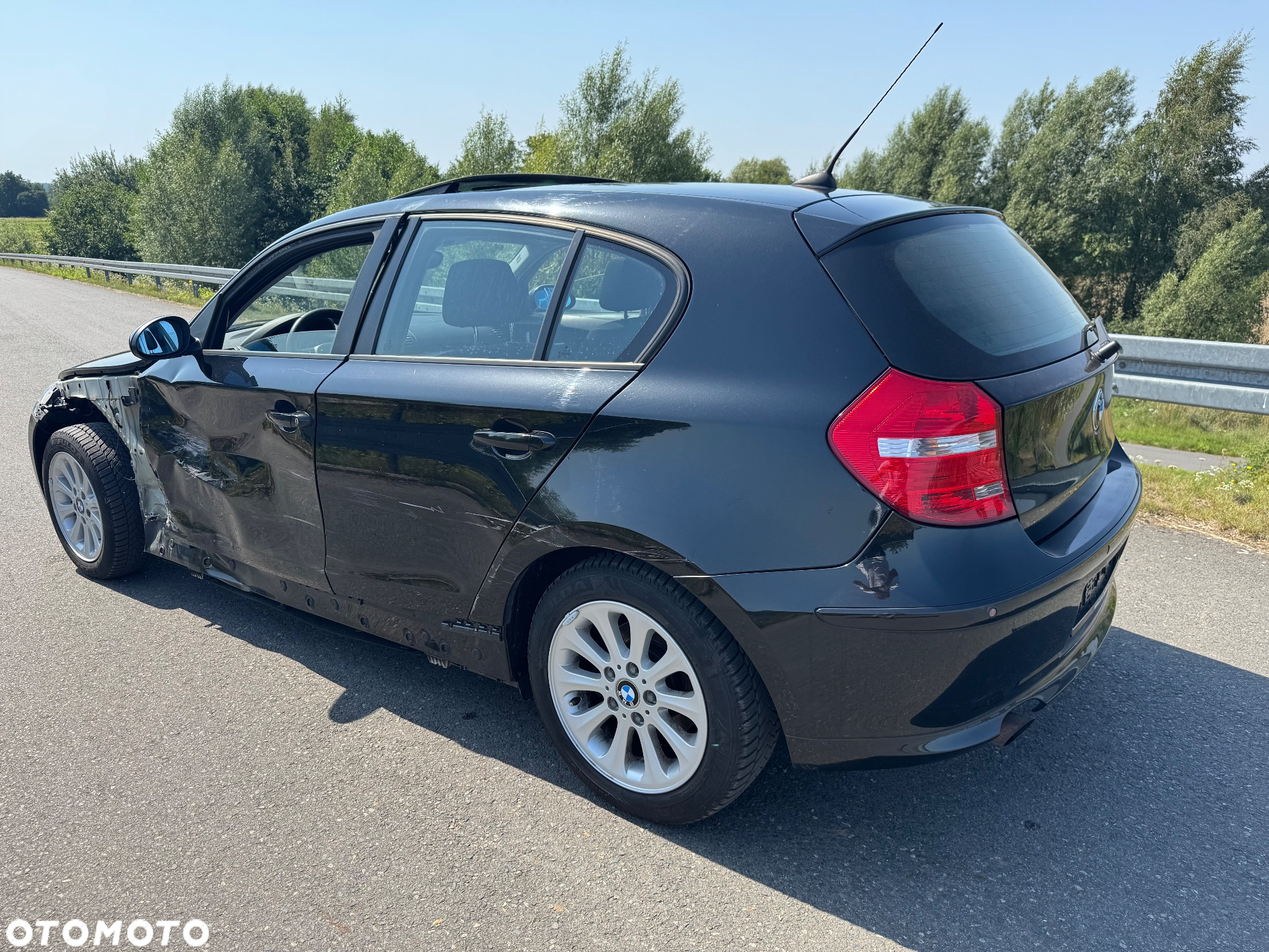 BMW Seria 1 116i - 4