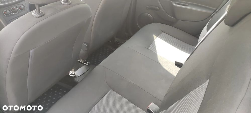 Dacia Sandero 1.2 16V Access - 15