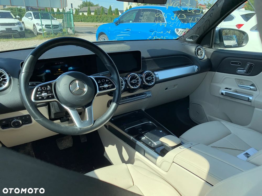 Mercedes-Benz GLB 250 4-Matic 8G-DCT - 9