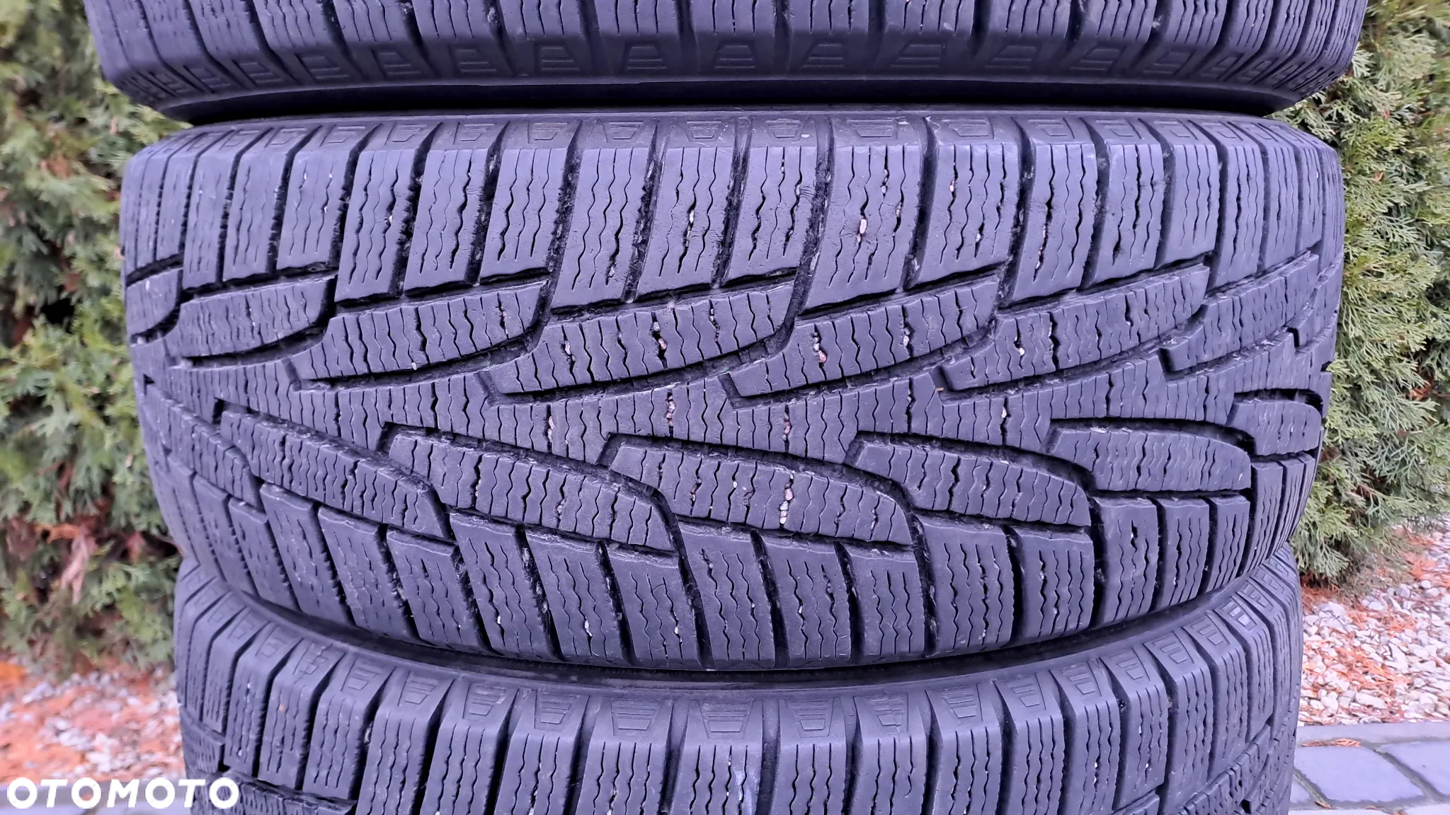 Opony zimowe Kumho IZen KW 31 225/60 R17 - 3