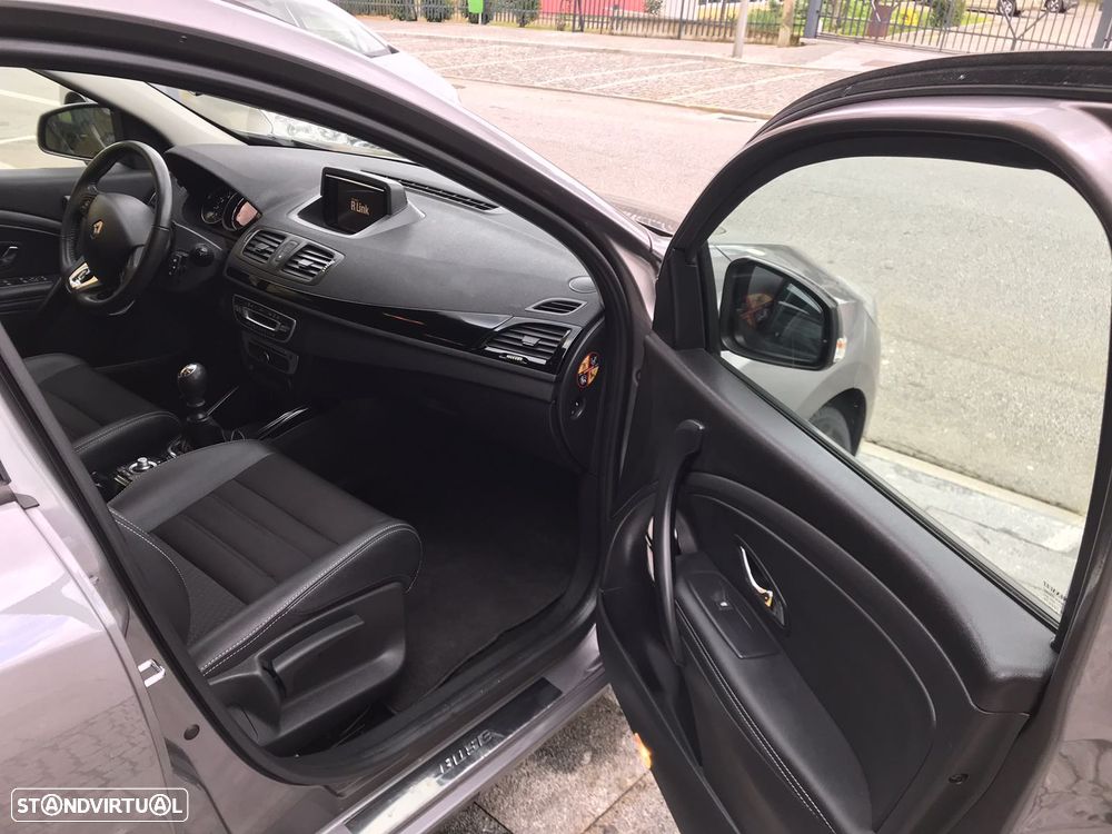 Renault Mégane ENERGY dCi 110 Start & Stop Bose Edition - 17